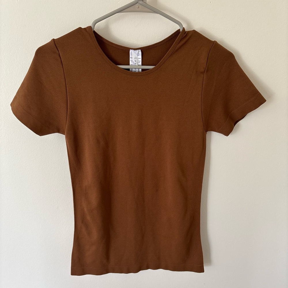 NWT Love poem brown seamless full length tee women’s M/L